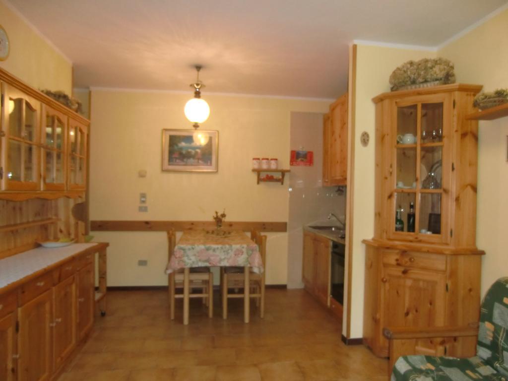 Appartamento Belvedere Molina di Ledro Ruang foto