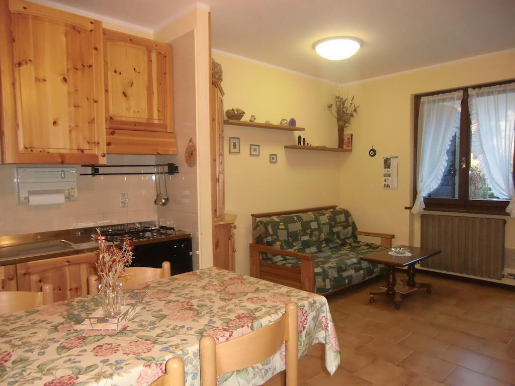 Appartamento Belvedere Molina di Ledro Ruang foto